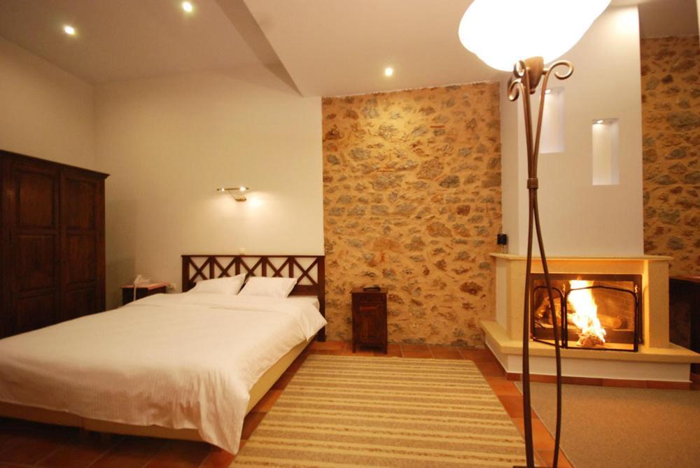 Hotel Parnassos Arachova Kamer foto