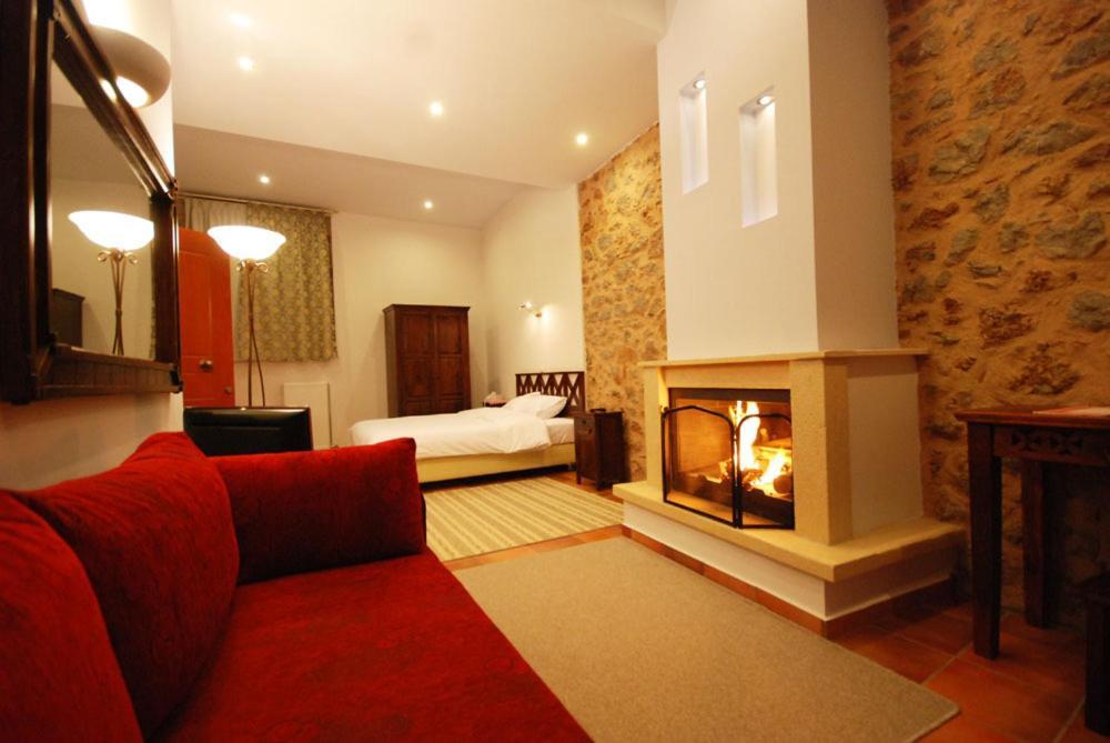 Hotel Parnassos Arachova Kamer foto