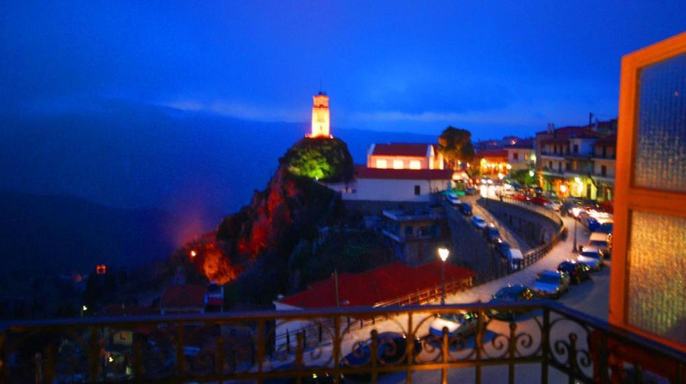 Hotel Parnassos Arachova Kamer foto