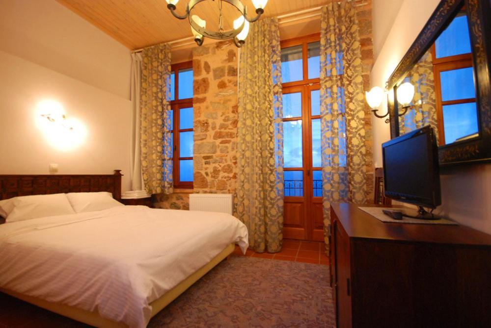 Hotel Parnassos Arachova Buitenkant foto